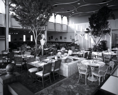 Pavilion Restaurant at Stix, Baer & Fuller - River Roads Mall (1961) 