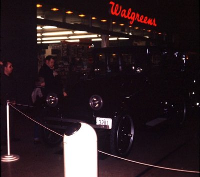 Walgreen's at River Roads Mall (1974) 