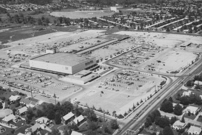 Aerial view of Stix, Baer & Fuller at River Roads Mall (1962) 