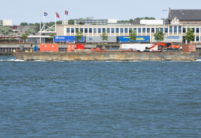Barges / Pontoons