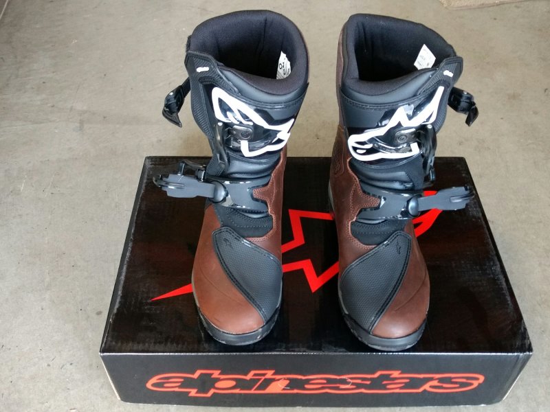 Alpinestars Belize motorcycle boots