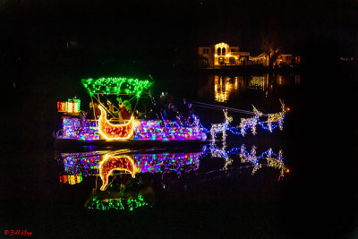 Willow Lake Lighted Boat Parade  105