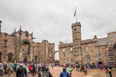 Edinburgh Castle Crown Square