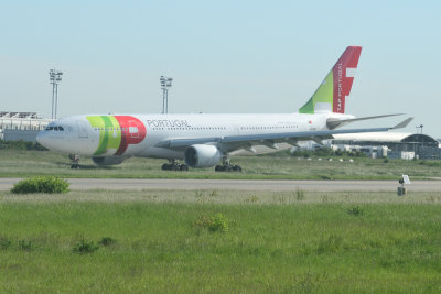 TAP Airbus A330-200 CS-TOE
