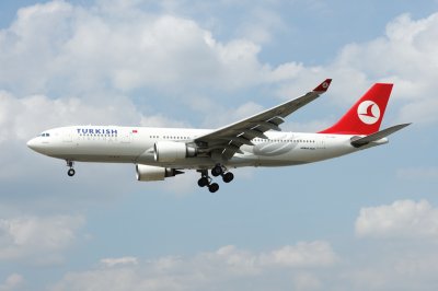 Turkish Airlines Airbus A330-200 TC-JND