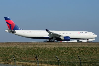 Delta Airbus A330-300 N805NW