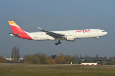 Iberia Airbus A330-300 EC-LZJ