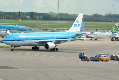 KLM Airbus A330-200 PH-AON