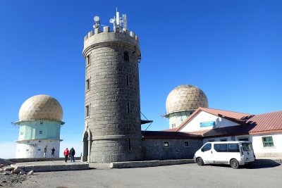 Towers on top of Torre