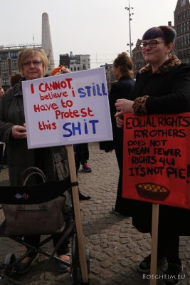 Woman_March05.jpg