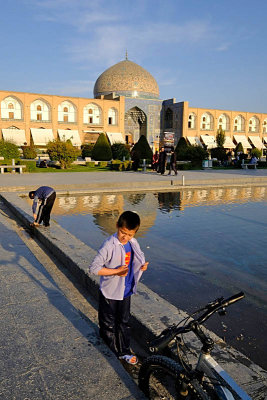 Esfahan, Naqsh-e Jahan Square