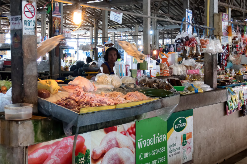 Ban Saket Market 1