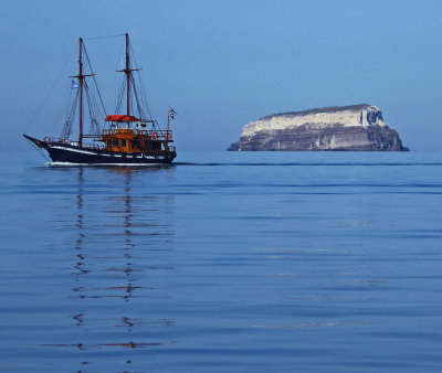 Shuttle Boat from Oia to Thirassia Island