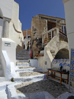 Climbing to the ruins of Kasteli Castle in Pyrgos, Santorini