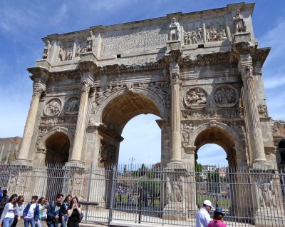 Arch of Constantine decorative material incorporated earlier work from the time of the Emperors Trajan, Hadrian & Marcus Aurelis