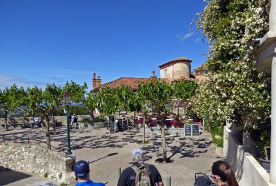 Restaurant Courtyard in Le Castellet