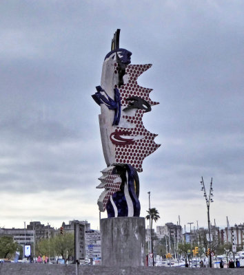 Pop art Statue (The Head) by Roy Lichtenstein in Barcelona