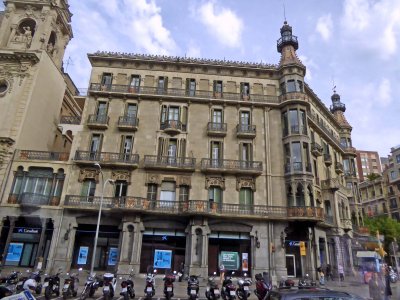 Renaissance building adjacent to Barcelona Coliseum Theater