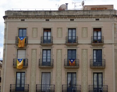 Catalan pro-independence flags in St. James Square