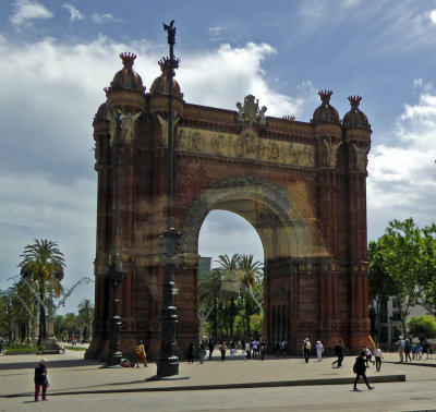 The Arc de Triomf serves as entrance to Ciutadella Park that now occupies the site of the 1888 World Fair