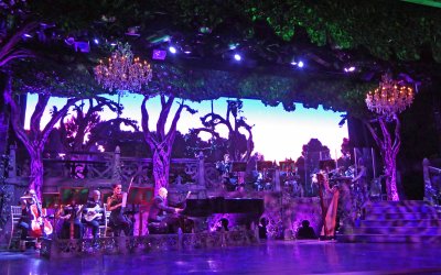 Adagio String Trio joins the Island Princess Band for the Final Production Show