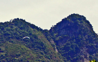Parasail coming off Mountaintop in Rio to catch Wind Currents