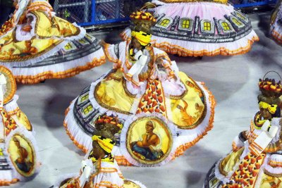 Costumes are one of the Categories used in Scoring the Samba School