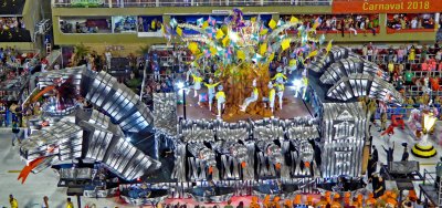 Extremely animated Sao Clemente Float