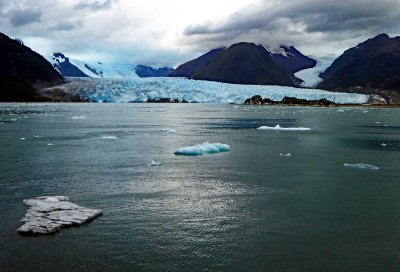  Amalia Glacier is receding at an extremely fast rate