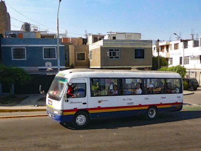 There are 30,000 Small Buses & 200,000 Taxis in Lima, Peru