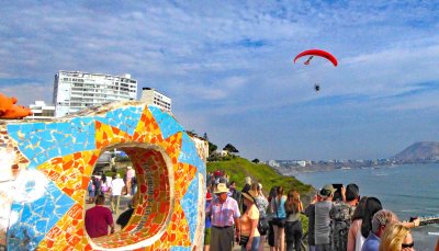 Paragliding over Love Park in Lima