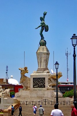 Monumento a la Libertad (Freedom Monument) in Plaza Major in Trujillo, Peru