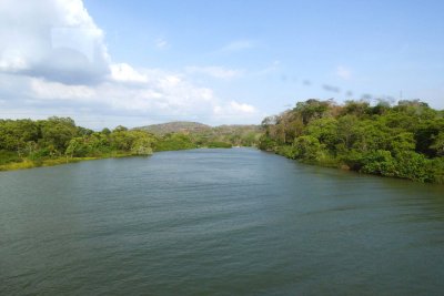 Crossing the Barranca River in Costa Rica