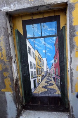 'Art of Open Doors' project on Rua de Santa Maria was started in 2014