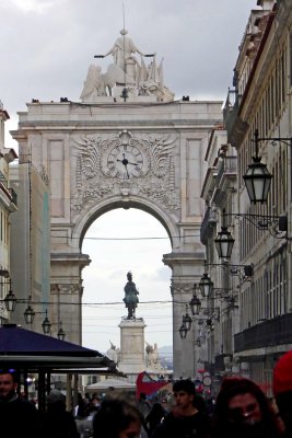 Rua Augusta Arch (1873) commemorates Lisbon's reconstruction after the 1755 earthquake