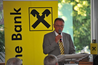 Obmann Patriz Hattenhofer erffnet die Generalversammlung