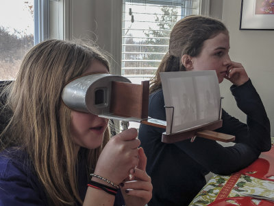 Sadie Viewing Stereo Image ~ 123017sm.jpg