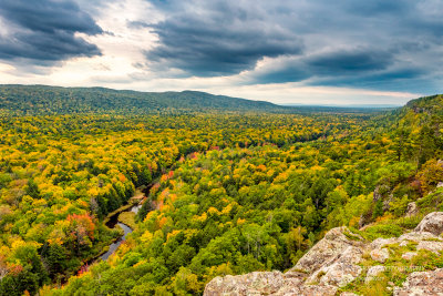 View from Lake of the Clouds 1