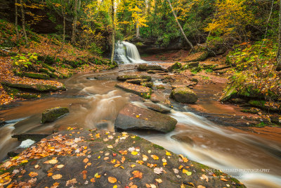 Lost Creek Falls, fall