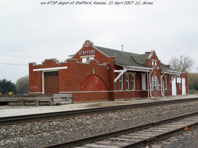 ex-ATSF depot of Stafford KS-002.jpg