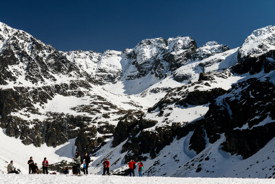 Approaching Black Lake Gasienicowy 1624m, behind Kozi Wierch 2291m, Tatra NP