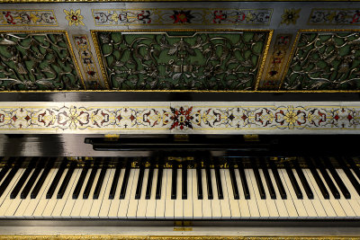 Upright Piano (Brussels 1865), Musical Instruments Museum, Brussels
