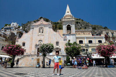 Alex and I, Piazza IX Aprile in Taormina