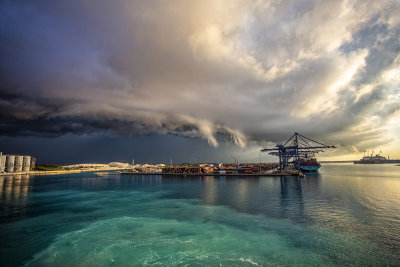 storm rolling into freeport