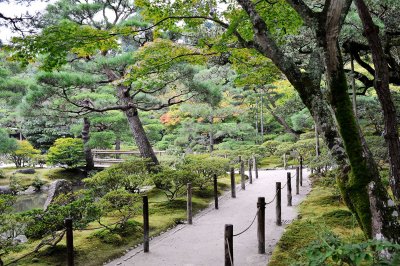 in Ginkaku-ji @f8 D700