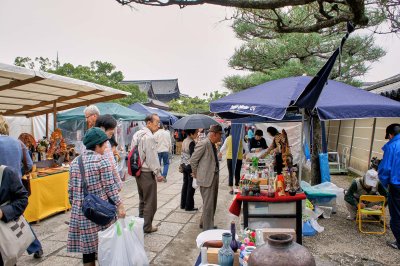 at Tō-ji Flea market @f7.1 NEX5