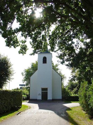 Roderwolde, kerk 11 [055], 2017.jpg