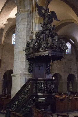 Oldenzaal RK St Plechelmusbasiliek Preekstoel [011] 2017 4030.jpg