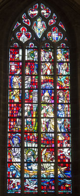 Oldenzaal RK St Plechelmusbasiliek Venster [011] 2017 4072.jpg