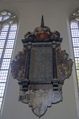 Maassluis, herv gem Groote Kerk kleermakersbord [011] 2017 4560.jpg